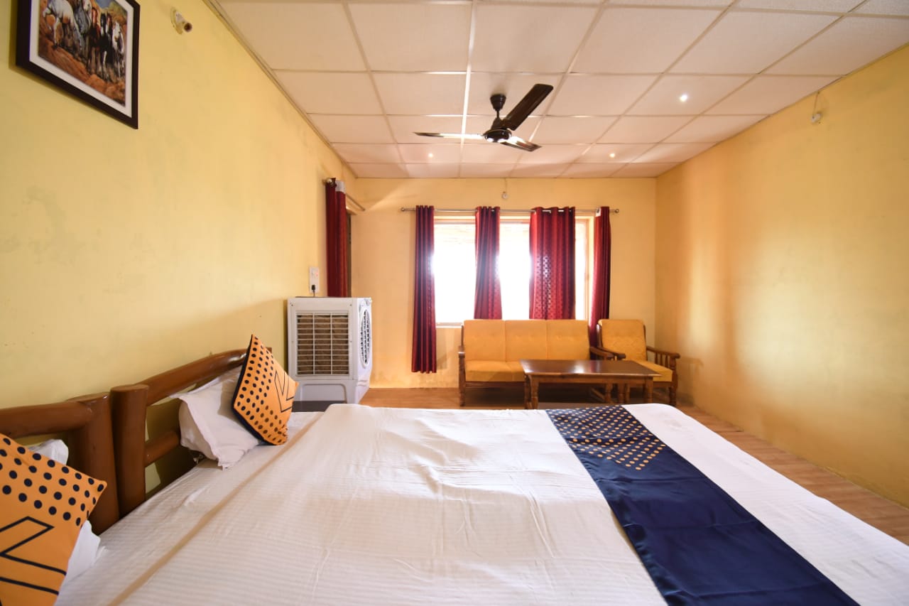 AC Deluxe Room